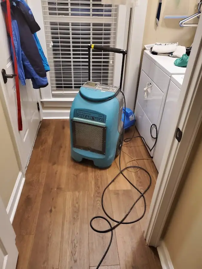 Commercial dehumidifier deployed for Flood Damage Cleanup in Pine Castle